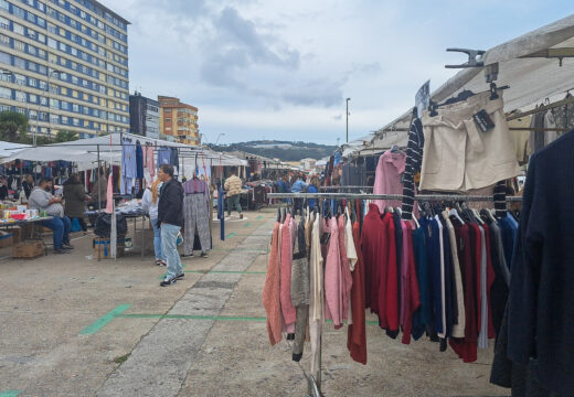 O mercado ambulante semanal de Ribeira non se celebrará no 25 de xullo por ser festivo autonómico