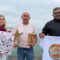 A terceira xuntanza de esculturas de area iníciase na praia do Porto coincidindo coas festas de Aguiño