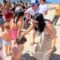 Máis dun cento de nenos e nenas converteron a súa creatividade en esculturas de area na praia da Ladeira