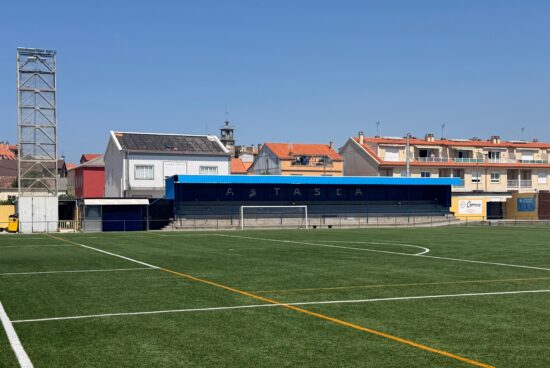 O Concello de Ribeira resulta beneficiario dunha subvención para a mellora dos vestiarios do campo de fútbol de Aguiño