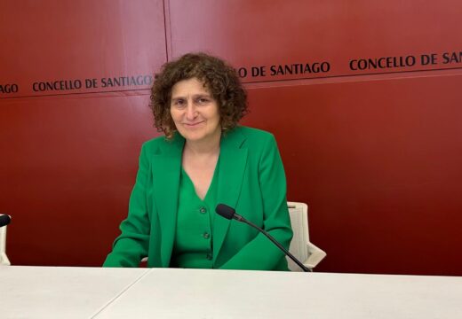 A alcaldesa Goretti Sanmartín anuncia a recepción das obras do Pazo de Raxoi e o inicio das visitas guiadas en outono
