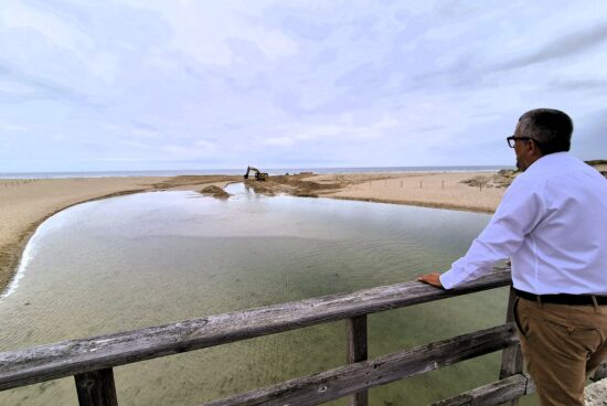 O Concello de Carballo seguirá de preto a evolución dos traballos para recuperar a conexión natural entre a lagoa de Baldaio e o mar