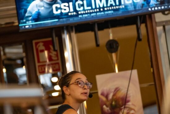 Once investigadores e investigadoras achegaron a ciencia a máis de 550 persoas este verán en Carballo