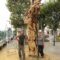 A contorna da igrexa de Santa María estrea escultura en madeira do artista local Carlos García
