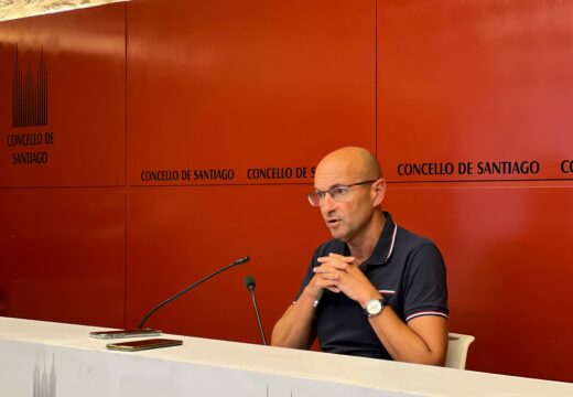 Gonzalo Muíños cuestiona os “anuncios precipitados” do executivo de Sanmartín tralo recurso ao novo contrato de transporte urbano