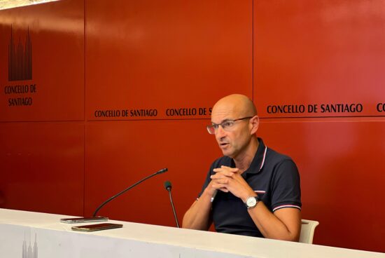 Gonzalo Muíños cuestiona os “anuncios precipitados” do executivo de Sanmartín tralo recurso ao novo contrato de transporte urbano