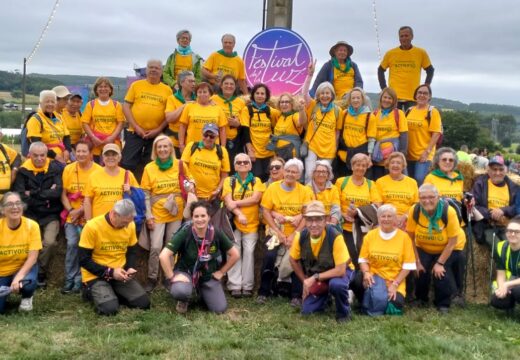 O Concello combina sendeirismo e cultura nunha nova ruta de sendeirismo para maiores con final no Festival da Luz