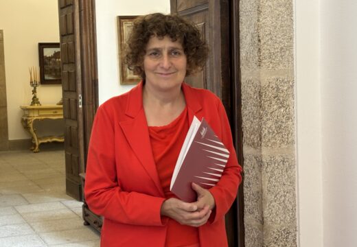 Goretti Sanmartín: “Este outono teremos o novo servizo de autobuses funcionando”