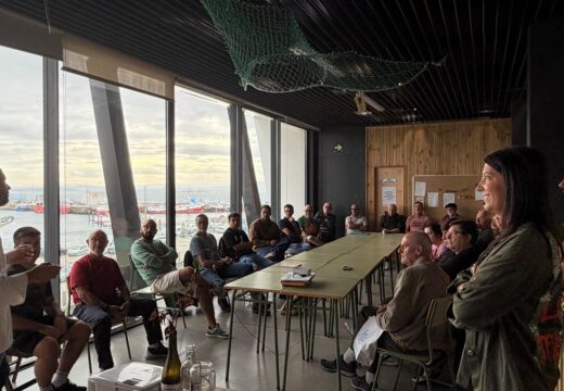 Unha vintena de homes participa nos obradoiros de batch cooking organizados polo CIM de Ribeira