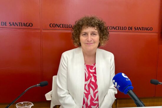 Goretti Sanmartín: “A nosa obriga e o noso empeño é que en todo momento saia auga limpa pola billa”
