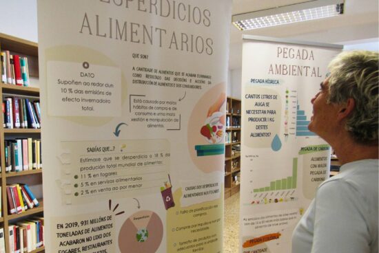 A biblioteca municipal de Neda estrea unha mostra divulgativa da UDC sobre “Compra saudable e sustentable”