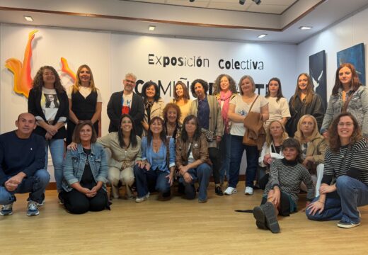 María Sampedro inaugura a mostra colectiva Camiño da arte que pon o foco no talento barbanzán