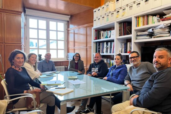 As concelleiras Non Adscritas coñecen as demandas dos traballadores de Urbaser e alertan das deficiencias do servizo de limpeza