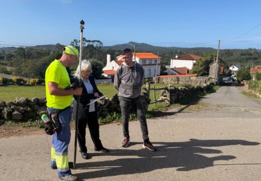O Concello de Ribeira inicia a ampliación do saneamento no lugar de Muíños, en Oleiros