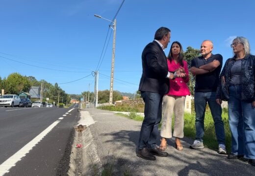 María Sampedro destaca a importancia da colaboración institucional para sacar adiante proxectos beneficiosos como a mellora da DP-7303