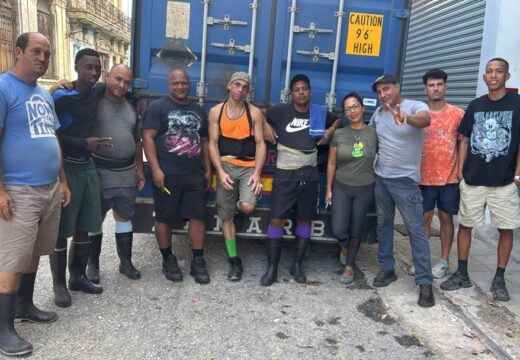 O Concello rompe unha vez máis o bloqueo contra Cuba que recibe un novo contedor con material escolar e sanitario